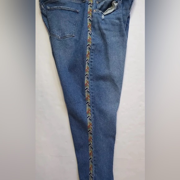 - New Knox Rose Jeans Women's Size 14 HighRise Distressed Straight Leg Emb… - Picture 7 of 8